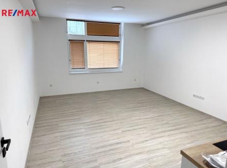 img-1769.jpeg | Pronájem bytu, 1+kk, 37 m²