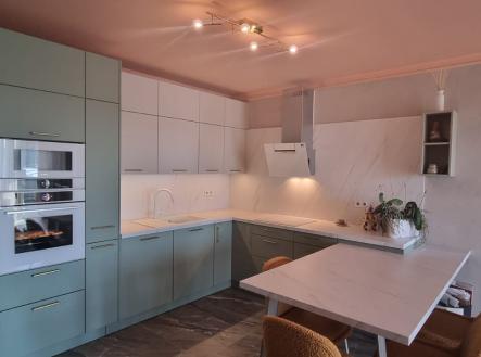kuchyně | Prodej bytu, 3+kk, 93 m²