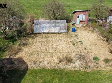 dji-fly-20250414-153044-970-1744637795287-photo-optimized.jpg | Prodej - pozemek, zahrada, 271 m²