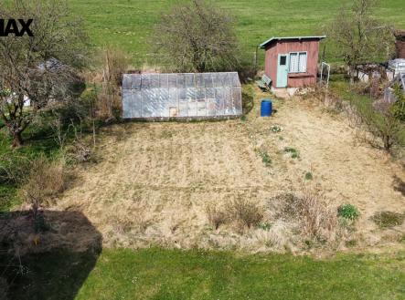 dji-fly-20250414-153044-970-1744637795287-photo-optimized.jpg | Prodej - pozemek, zahrada, 271 m²