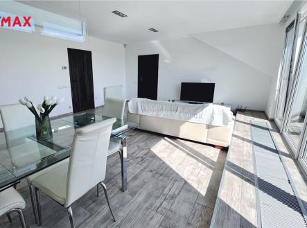 2.jpg | Prodej bytu, 4+kk, 119 m²