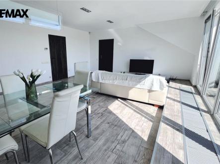 2.jpg | Prodej bytu, 4+kk, 119 m²