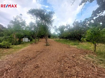 20250602-185338-resized.jpeg | Prodej - pozemek pro bydlení, 1 872 m²