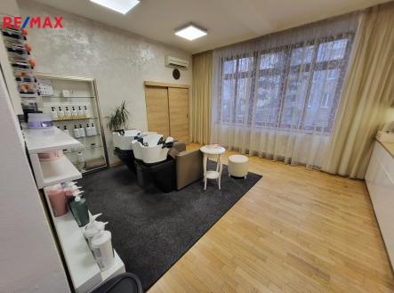 20250120-094026.jpg | Prodej - kanceláře, 537 m²