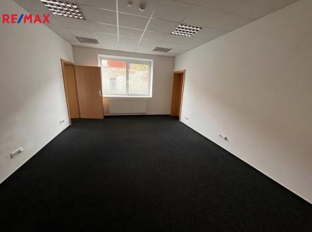 img-0030.jpeg | Pronájem - kanceláře, 42 m²