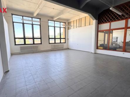 img-5010.jpeg | Pronájem - obchodní prostor, 84 m²