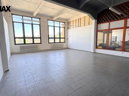 img-5010.jpeg | Pronájem - obchodní prostor, 84 m²