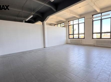 img-5011.jpeg | Pronájem - obchodní prostor, 84 m²