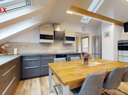 Prodej - hotel, 655 m² obrázek