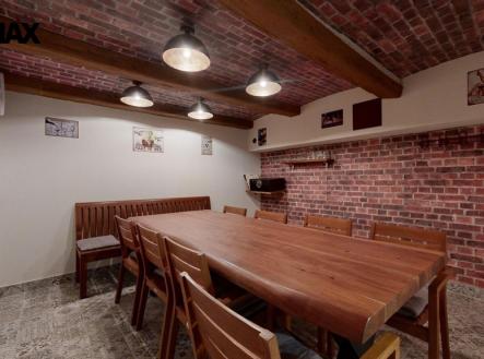 dolni-dunajovice-09192024-083250.jpg | Prodej - hotel, 655 m²