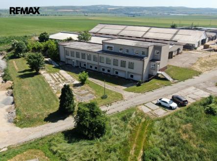 Prodej - výrobní prostor, 1 500 m² obrázek