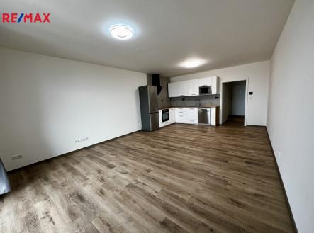 Obývací pokoj a kuchyňský kout | Pronájem bytu, 1+kk, 55 m²