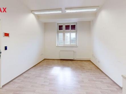 komercni-budova-ul-velka-hradebni-usti-nad-labem-bedroom.jpg | Pronájem - kanceláře, 649 m²