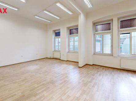 komercni-budova-ul-velka-hradebni-usti-nad-labem-living-room-1.jpg | Pronájem - kanceláře, 649 m²