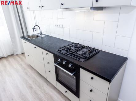 Moderní kuchyňská linka | Pronájem bytu, 2+kk, 61 m²