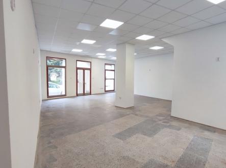 3.jpg | Pronájem - obchodní prostor, 148 m²