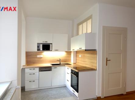 Kuchyň | Pronájem bytu, 2+1, 68 m²