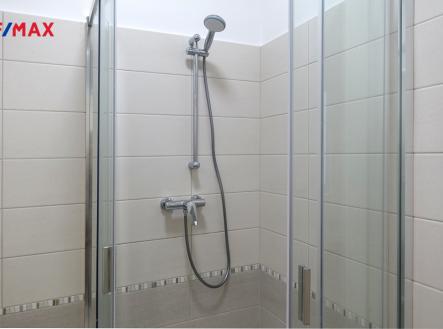 Sprchový kout | Pronájem bytu, 2+1, 68 m²