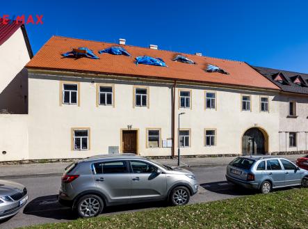 Prodej - dům/vila, 500 m² obrázek