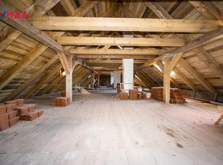 vha9992.jpg | Prodej - dům/vila, 500 m²