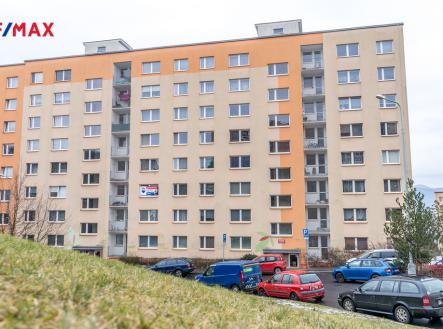 Budova | Pronájem bytu, 3+1, 78 m²