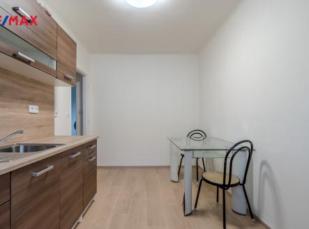tm-09701-hdr.jpg | Prodej bytu, 3+1, 94 m²