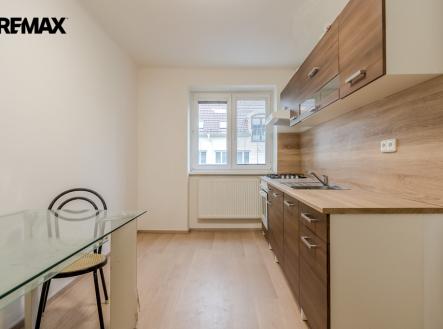 tm-09696-hdr.jpg | Prodej bytu, 3+1, 94 m²