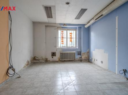 Místnost 1 | Prodej - obchodní prostor, 76 m²