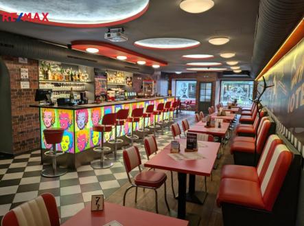 03.jpg | Pronájem - restaurace, 267 m²