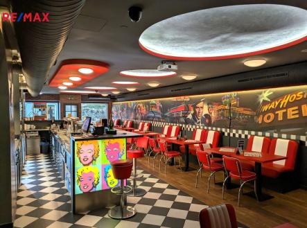 04.jpg | Pronájem - restaurace, 267 m²