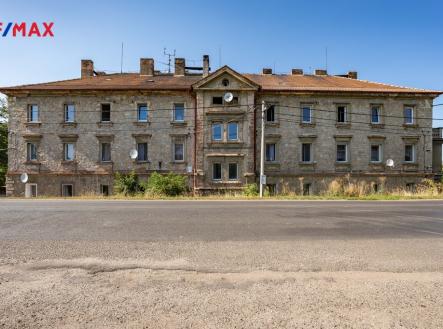 bytovy-dum-brezno-postoloprty-martin-strojsa-remax-reality004.jpg | Prodej - nájemní dům, 1 065 m²