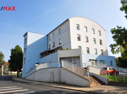 1.jpg | Prodej - nájemní dům, 1 878 m²