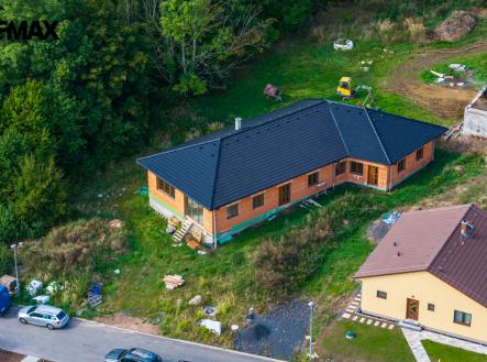 dji-20250912150939-0020-d-1.jpg | Prodej - dům/vila, 192 m²