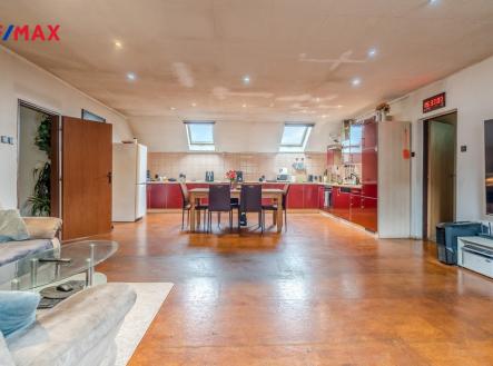 2.jpg | Prodej - dům/vila, 790 m²