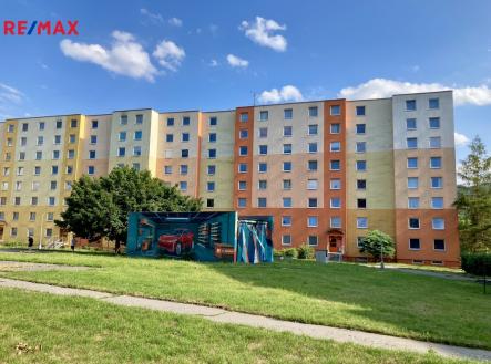 1.pohled-na-dum.jpeg | Prodej bytu, 3+1, 78 m²