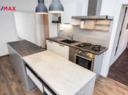 Kuchyně s ostrůvkem | Pronájem bytu, 2+1, 63 m²