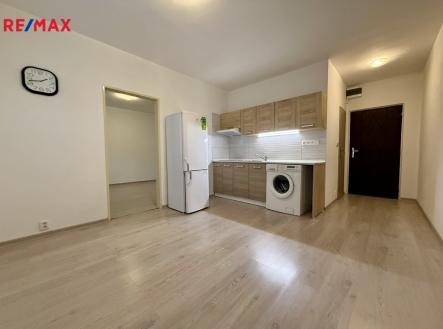 002.jpg | Pronájem bytu, 1+1, 35 m²