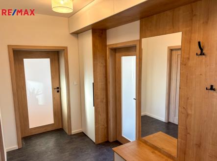 chodba | Pronájem bytu, 2+kk, 65 m²