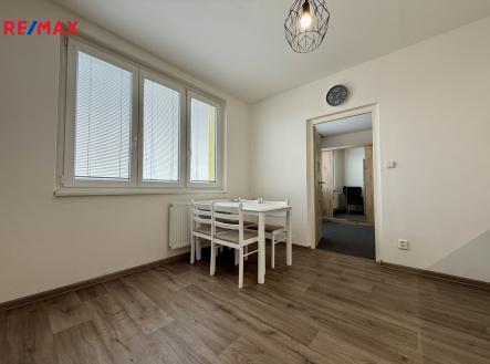 004.jpg | Pronájem bytu, 1+1, 36 m²