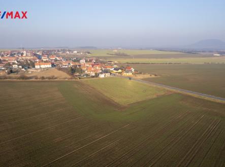 20250204-141516000-ios.jpg | Prodej - pozemek pro bydlení, 6 349 m²