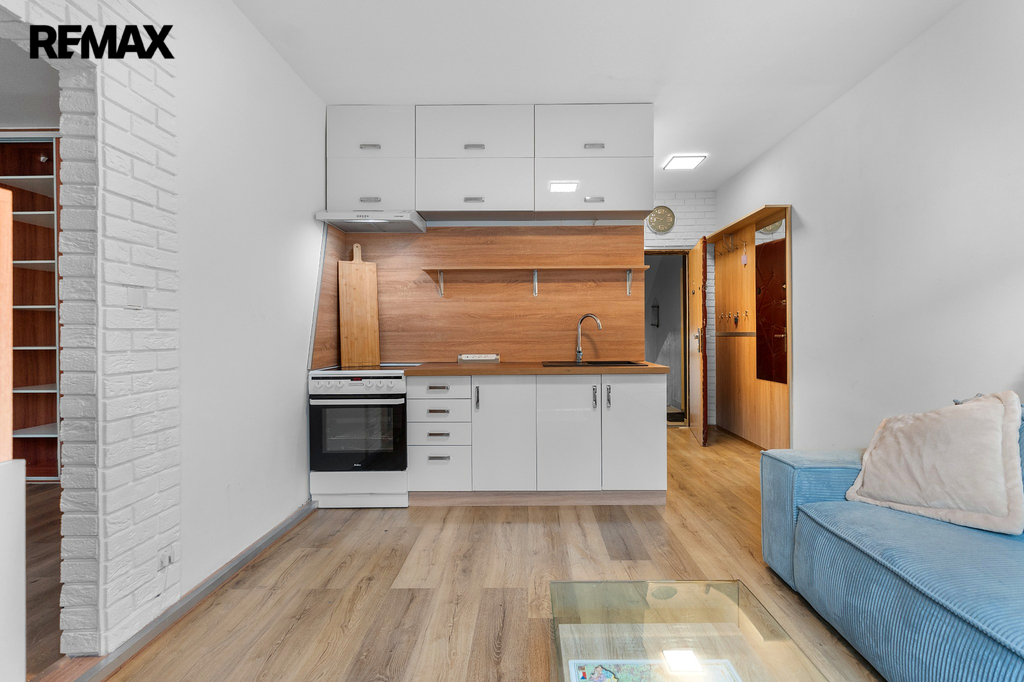 Obývací pokoj - kuchyňská linka