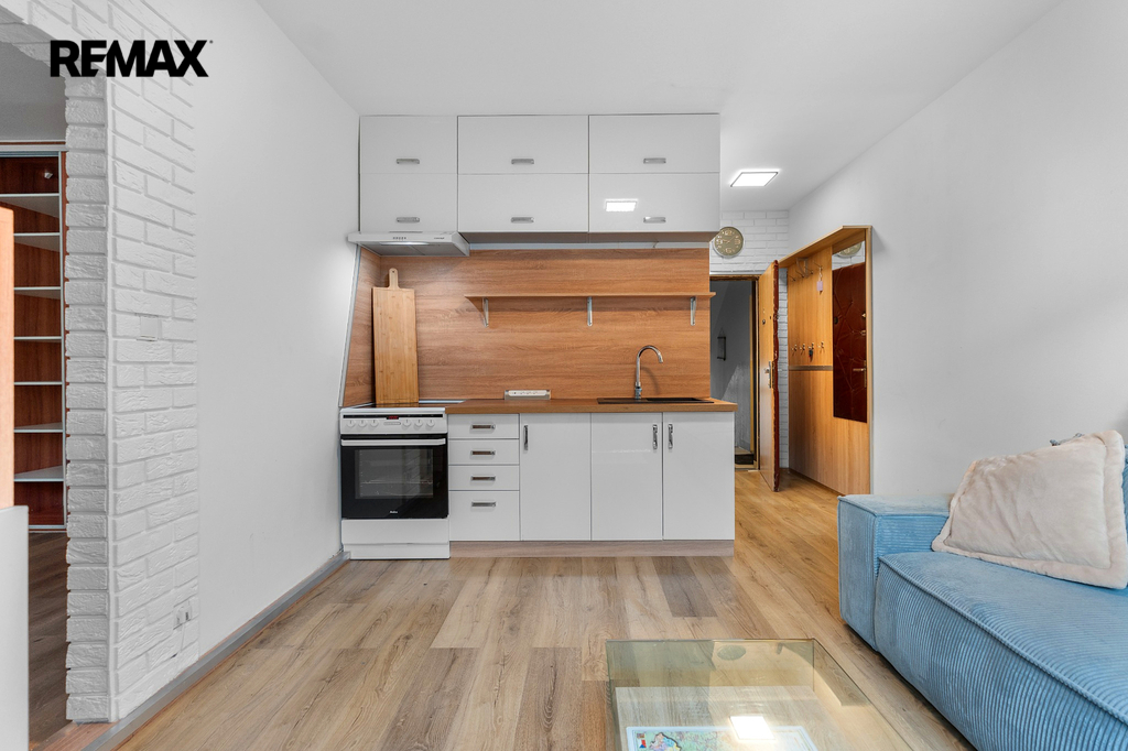 Obývací pokoj - kuchyňská linka