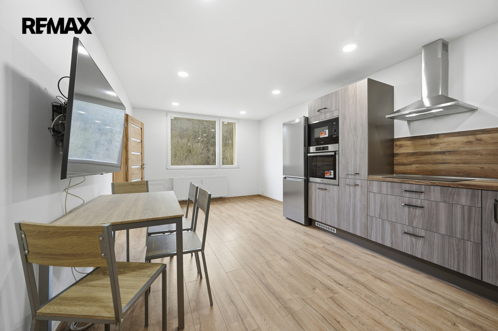 byt-picassova-usti-nad-labem-martin-strojsa-remax-reality002.jpg