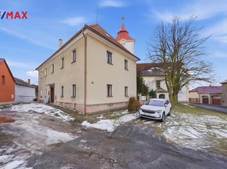 rodinny-dum-opocno-u-loun-michal-vais-remax-reality001.jpg | Prodej - dům/vila, 219 m²