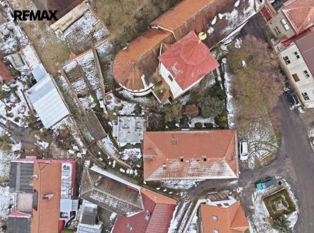 rodinny-dum-opocno-u-loun-michal-vais-remax-reality002.jpg | Prodej - dům/vila, 219 m²