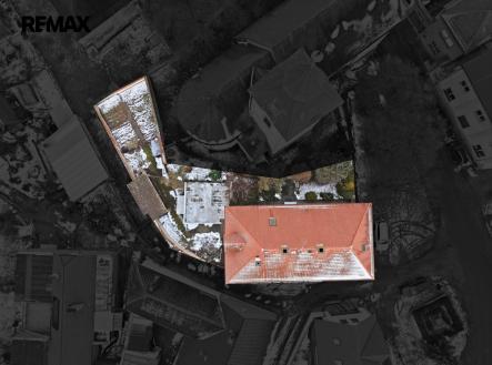 rodinny-dum-opocno-u-loun-michal-vais-remax-reality003.jpg | Prodej - dům/vila, 219 m²