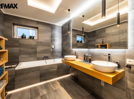 vha7825-hdr.jpg | Prodej - dům/vila, 116 m²