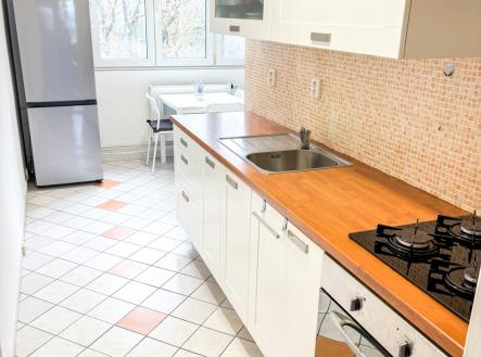 kuchyň | Pronájem bytu, 2+1, 53 m²