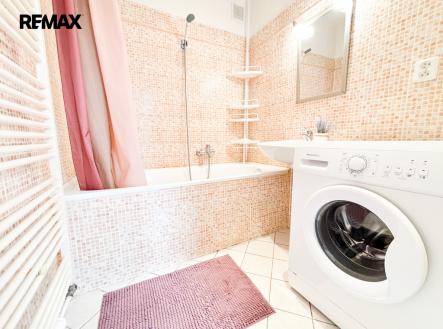 koupelna | Pronájem bytu, 2+1, 53 m²