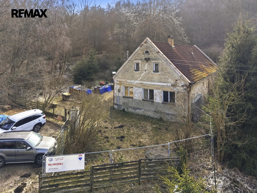 rodinny-dum-vitkovice-lubenec-michal-vais-remax-reality001.jpg